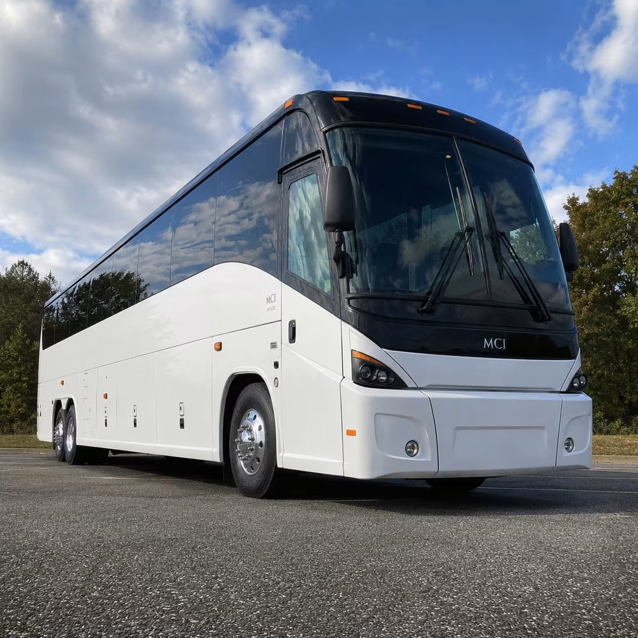 book honolulu charter buses for large prom groups and school organized transportation