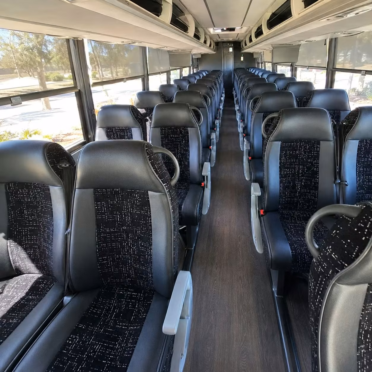 charter bus rentals for honolulu weddings