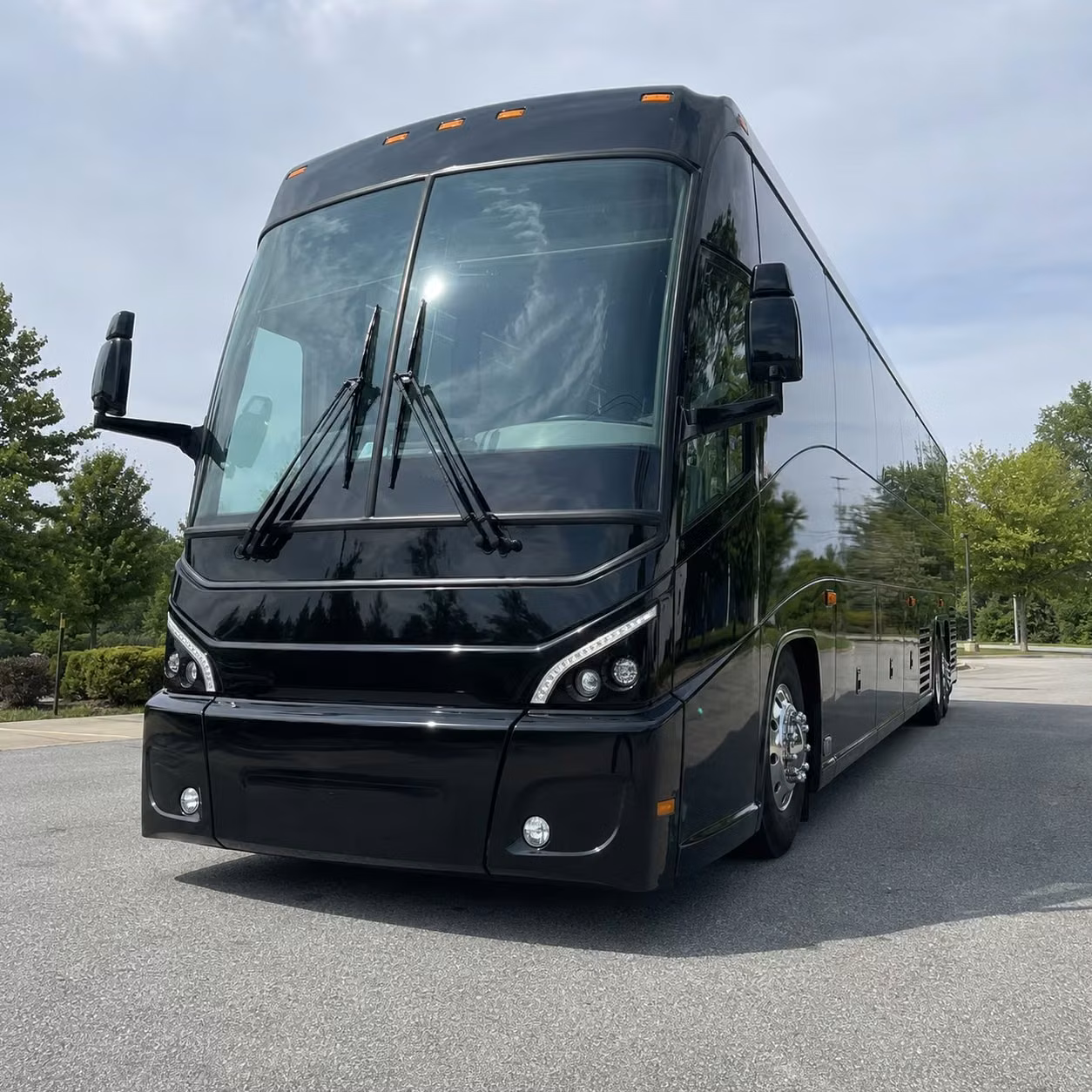 choose charter buses for dod training events and ceremonies at schofield barracks