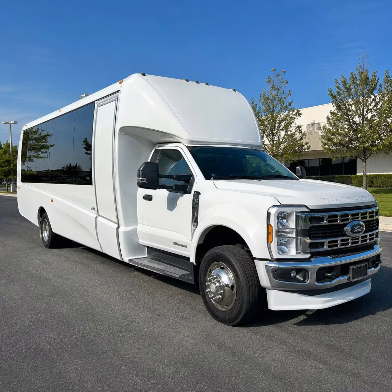 honolulu 18 passenger minibus rental