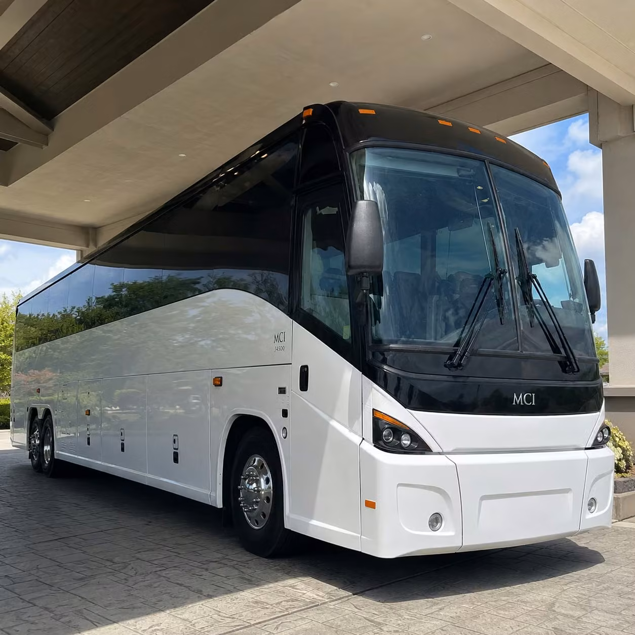 hotel and resort employee shuttles for honolulu s hospitality industry