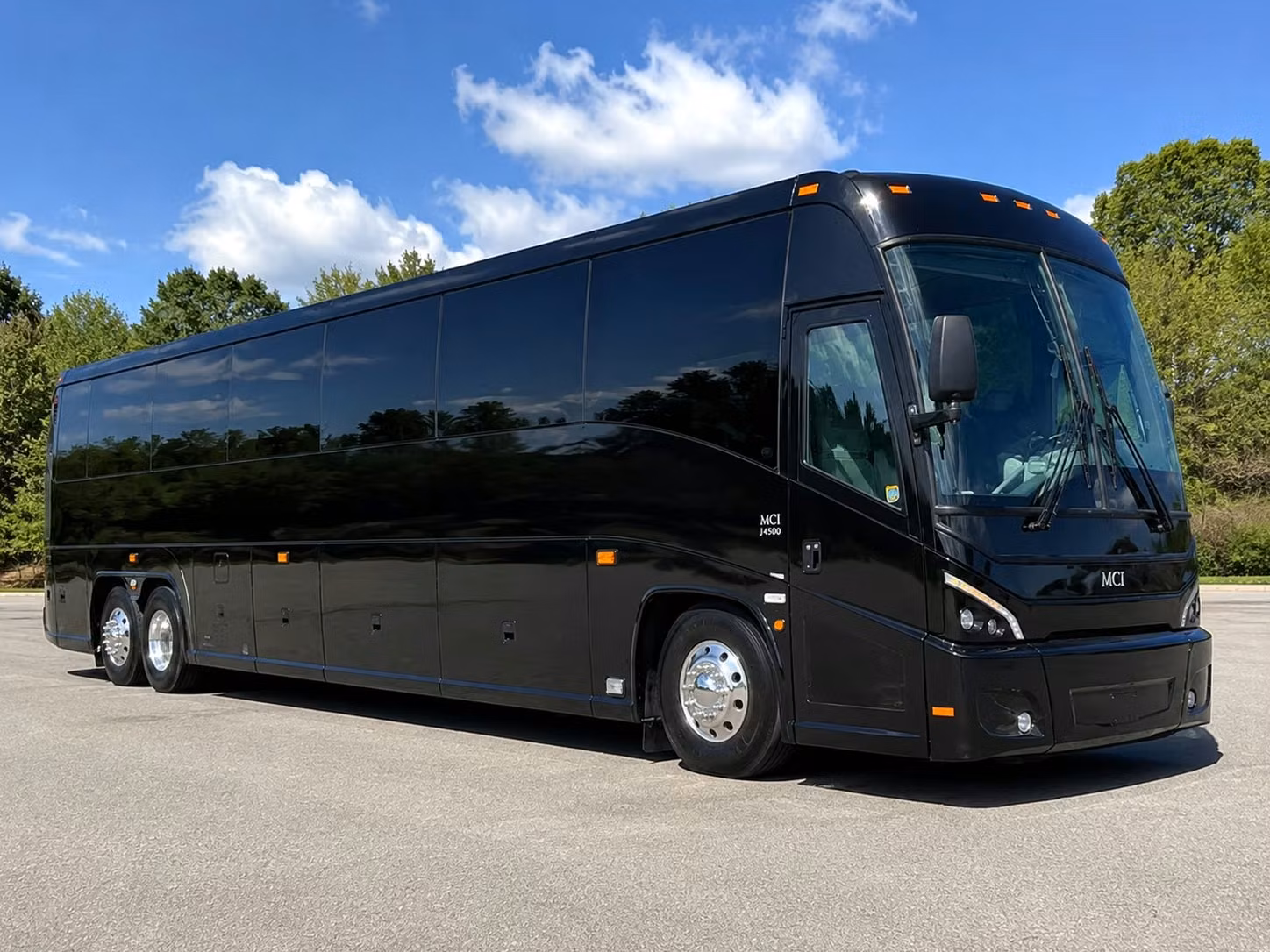school field trip and sports team bus rentals in honolulu