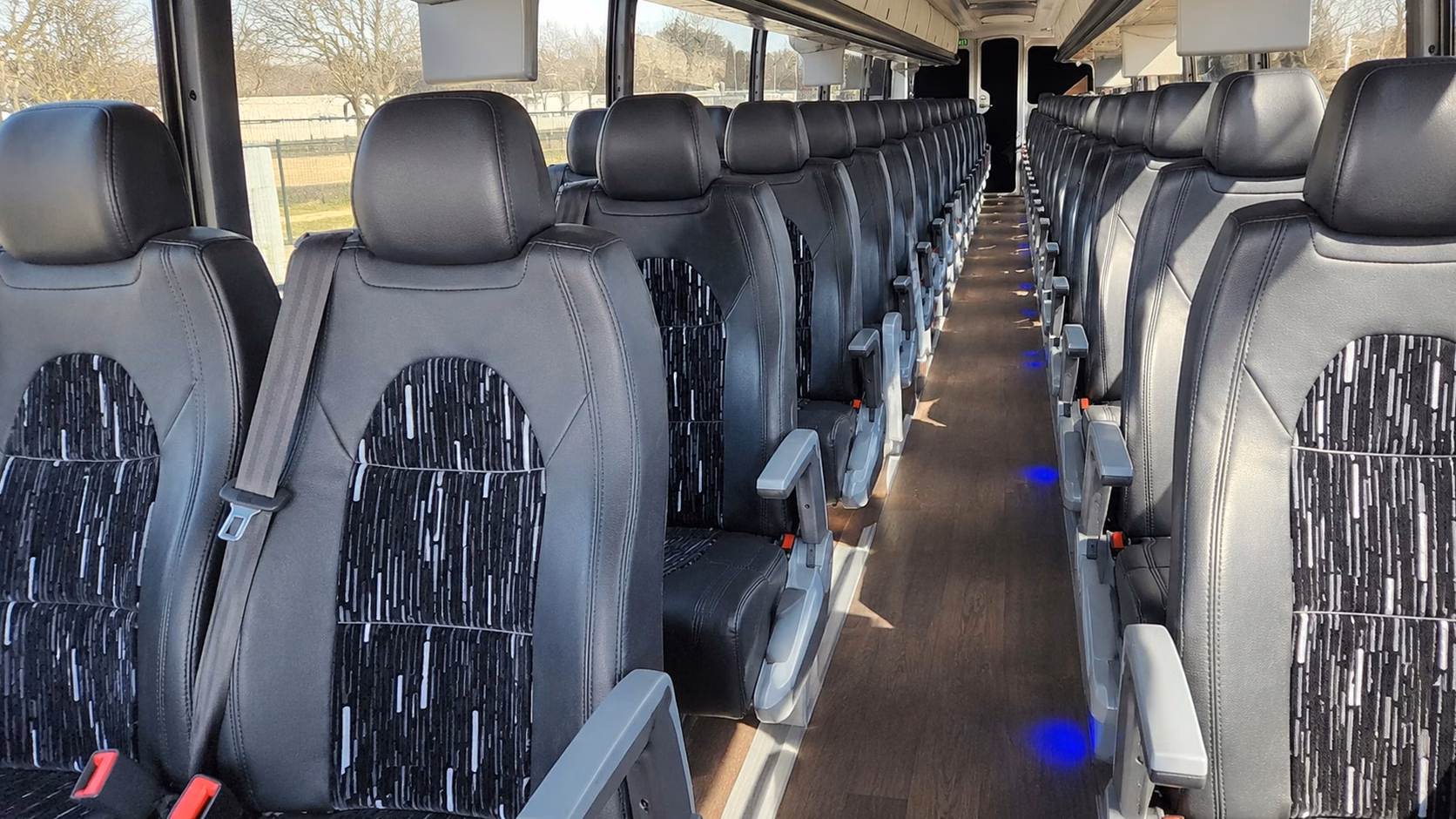 use a charter bus for school sports team and group airport transfers on oahu